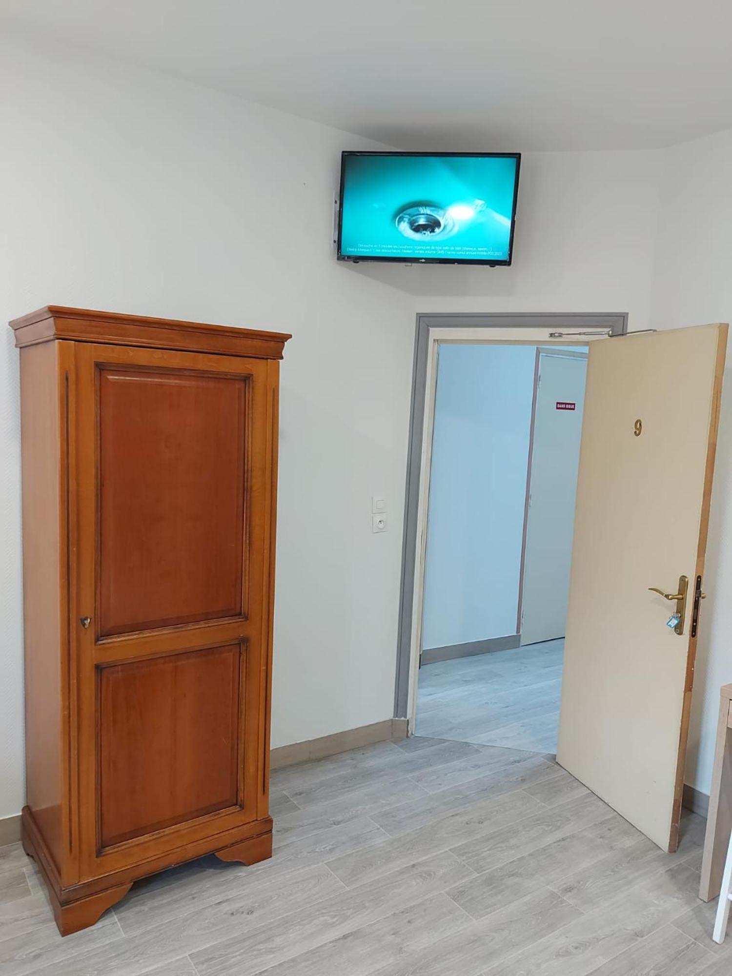 Ardenn'Hotel แร็งส์ ภายนอก รูปภาพ